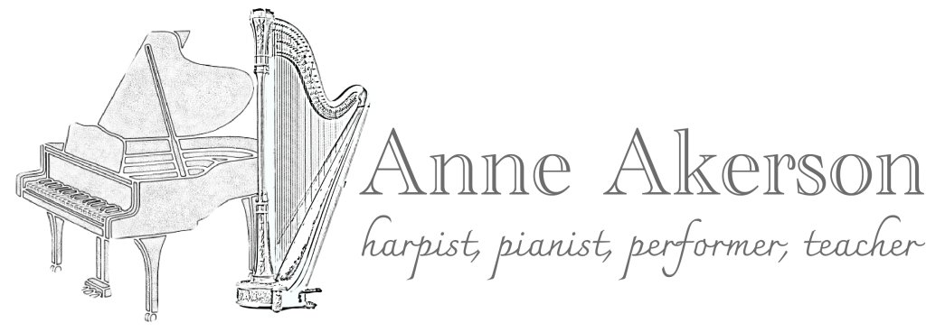 Anne / Harpist 