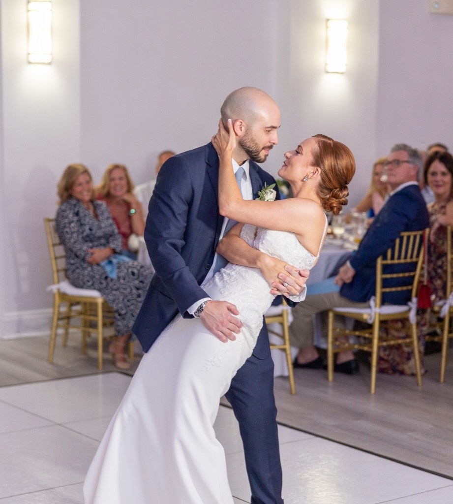 West Palm Beach wedding venue, bride, groom, wedding dress, wedding photography, friendly wedding venue, wedding day, wedding ceremony, Wedding Venue, West Palm Beach Country Club Wedding, Wedding Ceremony, Wedding Reception, Wedding venue, Southern Florida, Wedding Venue