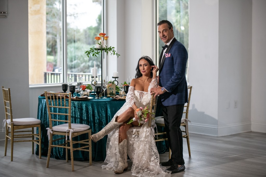 West Palm Beach wedding venue, bride, groom, wedding dress, wedding photography, friendly wedding venue, wedding day, wedding ceremony, Wedding Venue, West Palm Beach Country Club Wedding, Wedding Ceremony, Wedding Reception, Wedding venue, Southern Florida, Wedding Venue